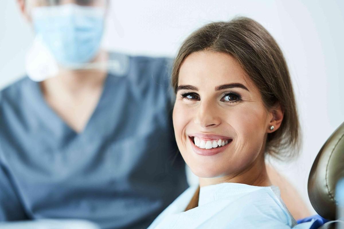 Featured image for “Are veneers Scarborough a Good Choice for Chips, Stains, or Uneven Teeth?”